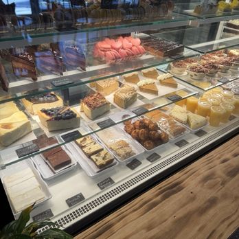 The Everyday Market - Pastry case - Coffee & Tea Near Me - Belmont, North Carolina