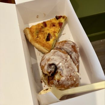 Lele's Bakery - Potato & Ham Quiche  Mac Nut Honeybun - Bakeries Near Me - Kailua-Kona, Hawaii