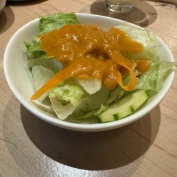 Salad with ginger dressing