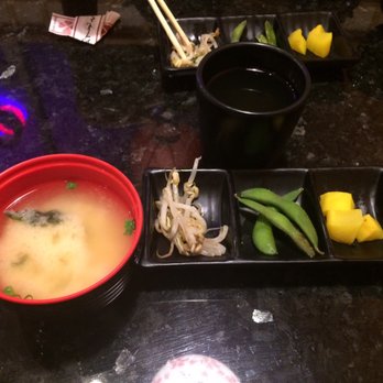 Teishoku - Starters- miso soup, tea, appetizer - Japanese Near Me - Honolulu, Hawaii