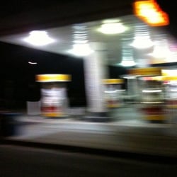 Barron Park Shell - Drive by photo action!