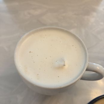 Cafe Bicyclette - London fog latte - French Near Me - Edmonton, Alberta Cafe Bicyclette - London fog latte - French Near Me - Edmonton, Alberta