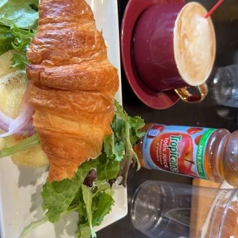 Le Caramel By Chefsetee - Bakeries Near Me - Orlando, Florida