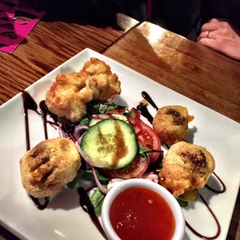 Royal Mile Tavern - Appetizers of Haggis - Pubs Near Me - Edinburgh, EDH Royal Mile Tavern - Appetizers of Haggis - Pubs Near Me - Edinburgh, EDH