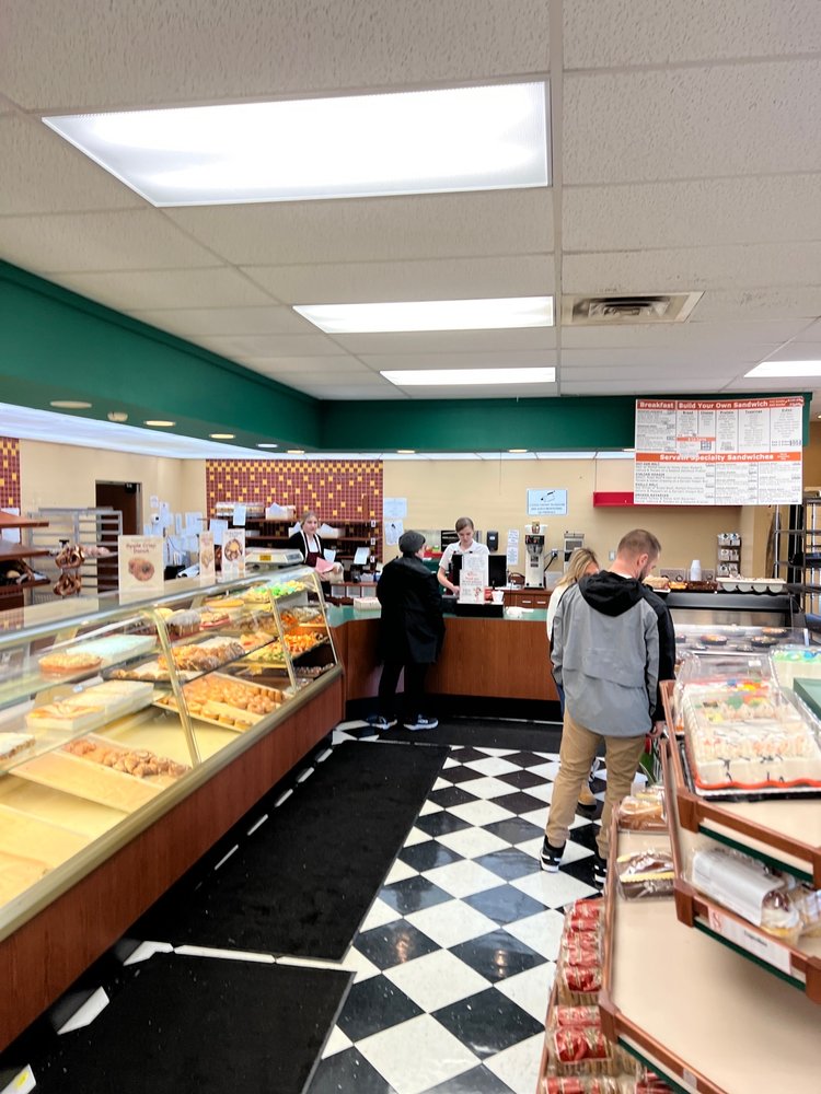 SERVATII PASTRY SHOP & DELI Updated August 2024 18 Reviews 2045