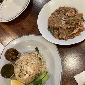Mitr Thai - Crab Fried Rice and Pad Se-Ew - Thai Near Me - New York, New York
