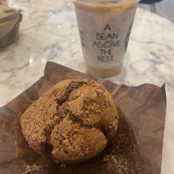 Waterbean Coffee Belmont - GF cinnamon crunch muffin and iced vanilla latte - Coffee & Tea Near Me - Belmont, North Carolina Waterbean Coffee Belmont - GF cinnamon crunch muffin and iced vanilla latte - Coffee & Tea Near Me - Belmont, North Carolina