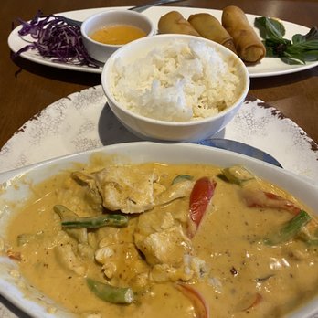 Zen Thai - Delicious red curry with chicken breast , eggplant, green beans and bell pepper! - Thai Near Me - Phoenix, Arizona Zen Thai - Delicious red curry with chicken breast , eggplant, green beans and bell pepper! - Thai Near Me - Phoenix, Arizona