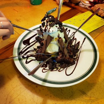 Flanigan's - Pinecrest - Bonzai Brownie - American Near Me - Miami, Florida