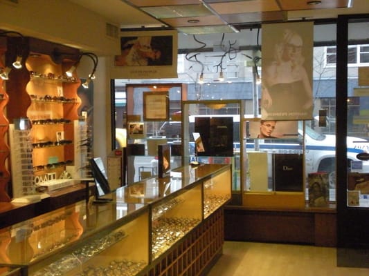 Davis Eye Care by null