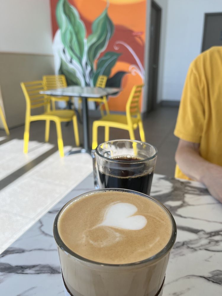 Crumbz Bakery & Coffee House, Las Vegas Roadtrippers