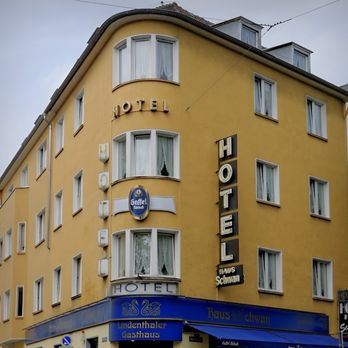 Hotel Haus Schwan - Bed & Breakfast Near Me - Cologne, NW Hotel Haus Schwan - Bed & Breakfast Near Me - Cologne, NW