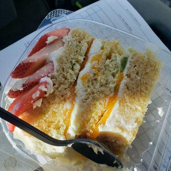 Pasteles Cisne - Bakeries Near Me - Aurora, Colorado