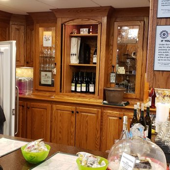 Three Oaks Vineyard - Tasting room...really? Im in somebody's kitchen..uggh. - Wineries Near Me - Granville, Ohio