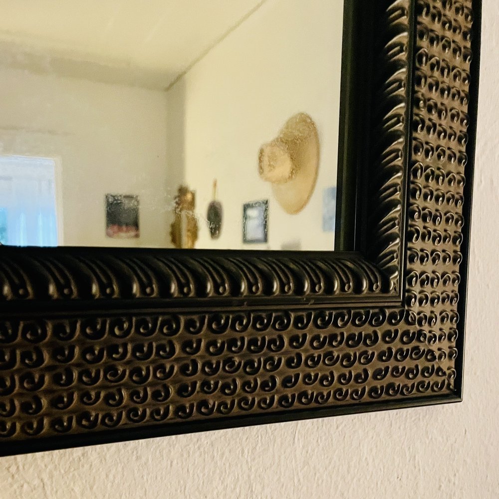 Artistic Picture Framing - Beautiful detail in the woodwork! - Framing Near Me - Oakland, California Artistic Picture Framing - Beautiful detail in the woodwork! - Framing Near Me - Oakland, California