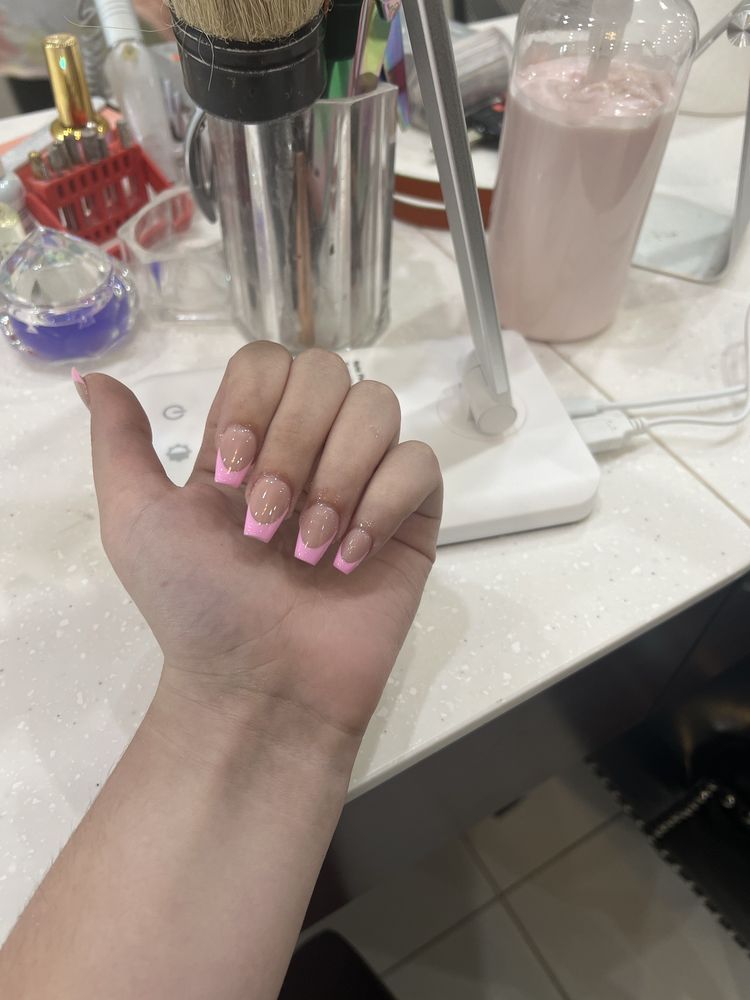 Crystal Nail Spa Logo