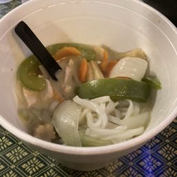 This only half full. Sd Ben half off. Should have ordered to go. But food wd still suck. Pathetic