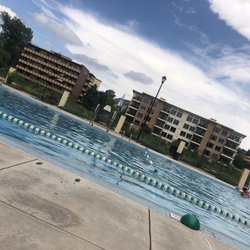 Monument Valley Pool