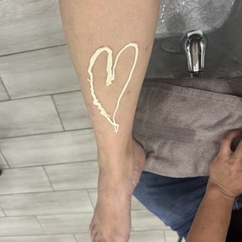 Foxie Nail Bar - Lotion Heart during massage - Nail Salons Near Me - Altamonte Springs, Florida