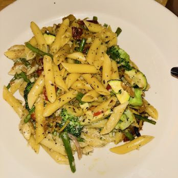 The Cheesecake Factory - Evelyn's Favorite Pasta** - Desserts Near Me - Canoga Park, California The Cheesecake Factory - Evelyn's Favorite Pasta** - Desserts Near Me - Canoga Park, California