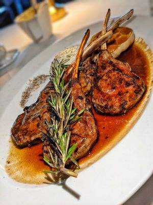 Prime & Provisions Steakhouse by null