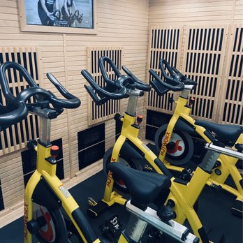 HOTWORX - Cycling Sauna - Yoga Near Me - Franklin, Tennessee