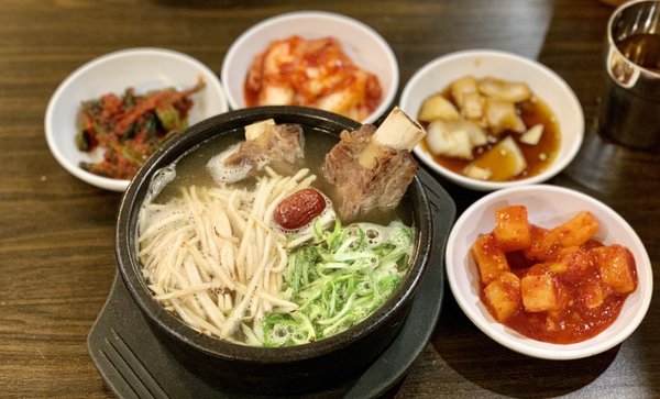 Doma Seolleongtang by null