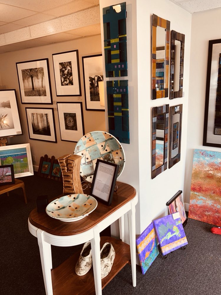 VILLAGE ART GALLERY & GIFTS Updated June 2024 14 Photos 226 W