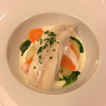 Le Saint Hubert - Dover Sole in lemon butter sauce- carrots potatoes leeks - French Near Me - Saint-Saturnin-lès-Apt, 84