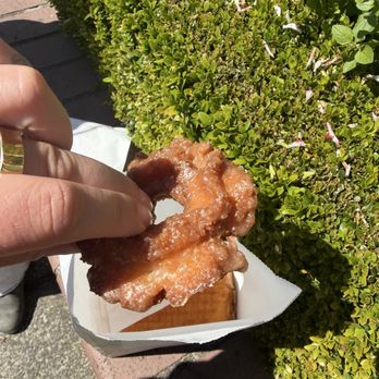 Cannon Beach Bakery - Bakeries Near Me - Cannon Beach, Oregon