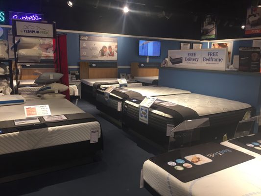 Sam Levitz Furniture - 18 Photos & 68 Reviews - Furniture Stores - 3430