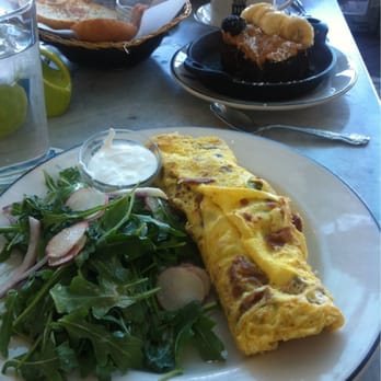 Ocho - Sunday breakfast - avocado and bacon omelette, banana nut bread topped with peanut butter and honey. Mmmm! - Lounges Near Me - San Antonio, Texas
