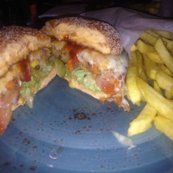 Connection 5 - Veggie burger (w/o the chili dip) - German Near Me Connection 5 - Veggie burger (w/o the chili dip) - German Near Me