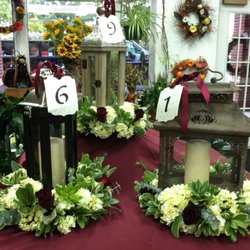 Gordon Florist - Wedding Centerpieces