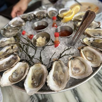 Loch Bar - Philly - oysters - Seafood Near Me - Philadelphia, Pennsylvania