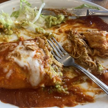 Luquin’s Mexican Restaurant - Wet burrito, mostly inedible mush, pork was dry as a desert. - Mexican Near Me - Pāhoa, Hawaii