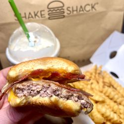 Shake Shack West Hartford - Pumpkin Patch Shake, Fries & hot Hot Ones- Burger