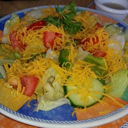 Garden salad with cheese