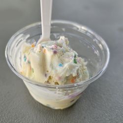 Birthday cake kids scoop