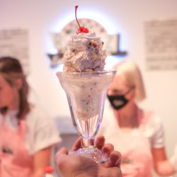 Ritz Eats & Sweets - How fun is this Fruity Pebbles Classic Sundae?