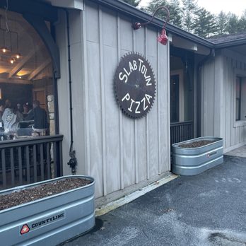 Slab Town Pizza - Outside - Pizza Near Me - Cashiers, North Carolina Slab Town Pizza - Outside - Pizza Near Me - Cashiers, North Carolina