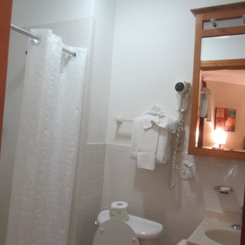 A Cambridge House Inn - Bathroom - Bed & Breakfast Near Me - Cambridge, Massachusetts A Cambridge House Inn - Bathroom - Bed & Breakfast Near Me - Cambridge, Massachusetts