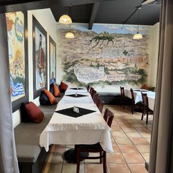 Stephens Market & Grill - Big party room