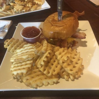 Craft Burger Bar - Burgers Near Me - Virginia Beach, Virginia Craft Burger Bar - Burgers Near Me - Virginia Beach, Virginia