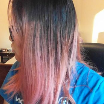 Foxycut Salon - That straight line of dye I was talking about... - Hair Salons Near Me - Seattle, Washington