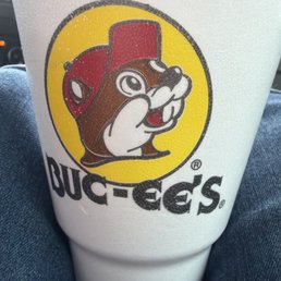 A large Buc-ee's cup with Buc-ee's cream soda