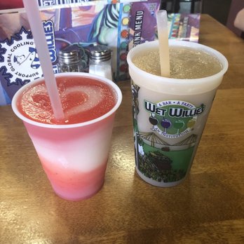 Wet Willie's - White Russian and a Pink Flamingo - Lounges Near Me - Myrtle Beach, South Carolina