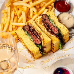 Drunch Beef Burger