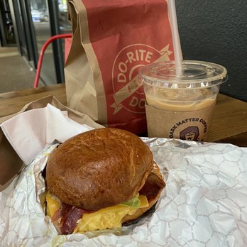 Do-Rite Donuts & Chicken - Donuts Near Me - Chicago, Illinois Do-Rite Donuts & Chicken - Donuts Near Me - Chicago, Illinois
