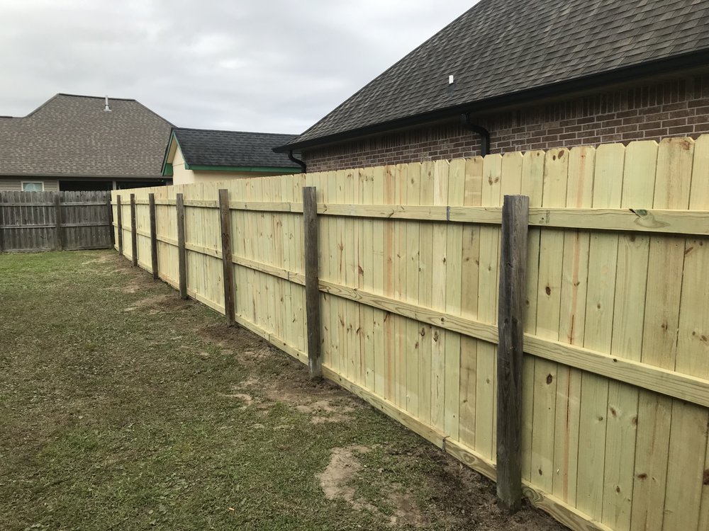 Slide of R&R Repairs and Renovations DBA Dabdoub’s Fencing